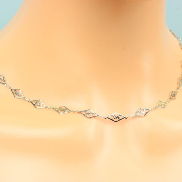 Delicate & Contemporary Necklace Chain, A Lovely Choice for Women, EVCH1771 - Picture 2 of 10